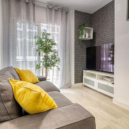 Cozy Main Square And Beachfront 3-Bedrooms Apartment لوس كريستيانوس المظهر الخارجي الصورة