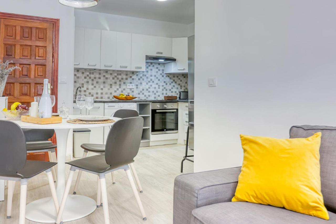 Cozy Main Square And Beachfront 3-Bedrooms Apartment لوس كريستيانوس المظهر الخارجي الصورة
